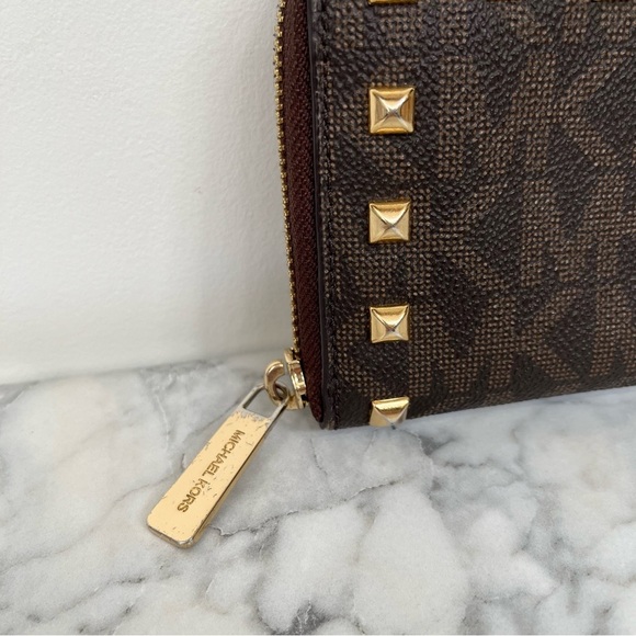 Michael Kors Brown Signature Logo Jet Set Studded Zip Around Continental Wallet - Picture 8 of 8